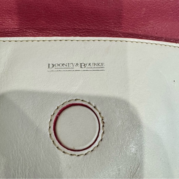 Dooney & Bourke Mini Shoulder Bag 90s Vibes Womens White Leather East West Flap - Picture 2 of 7